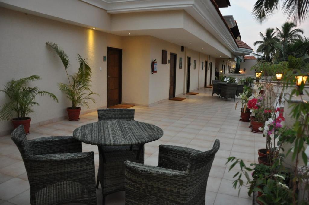 Sukhmantra Resort & Spa Candolim Ngoại thất bức ảnh