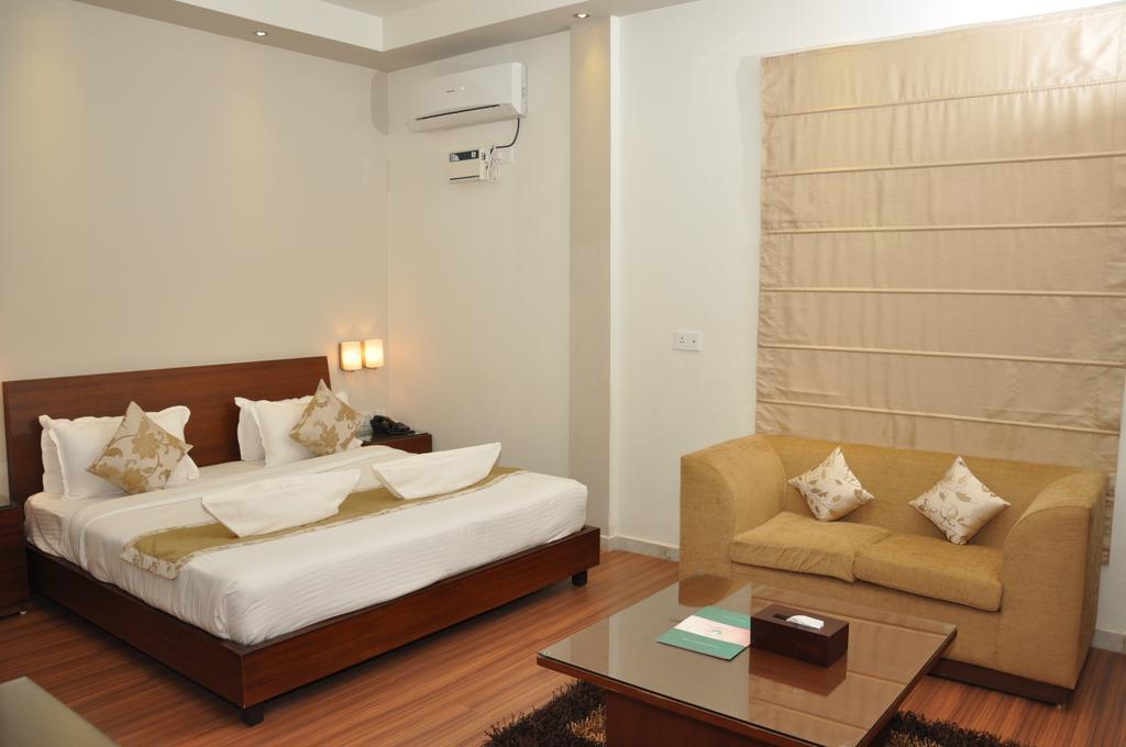 Sukhmantra Resort & Spa Candolim Phòng bức ảnh
